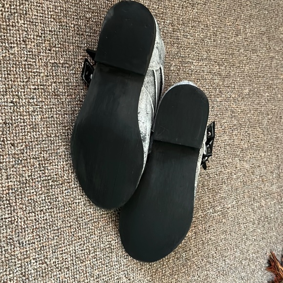 Bleached look short boot - Picture 4 of 6